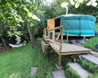 Secluded & Cosy Yurt in the Forest of Dean - Blakeney - Patio