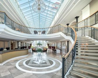 A-Rosa Kurhaus Binz - Остзебад Бинц - Лоббі