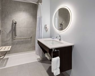 Travelodge by Wyndham Cochrane Ontario - Cochrane - Koupelna