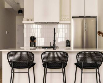 Maison Place Jacques-Cartier by Luxury In Transit - Montreal - Cocina