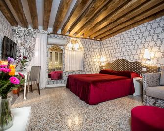 فندق كا` نوبيل كورنر - البندقية - غرفة نوم