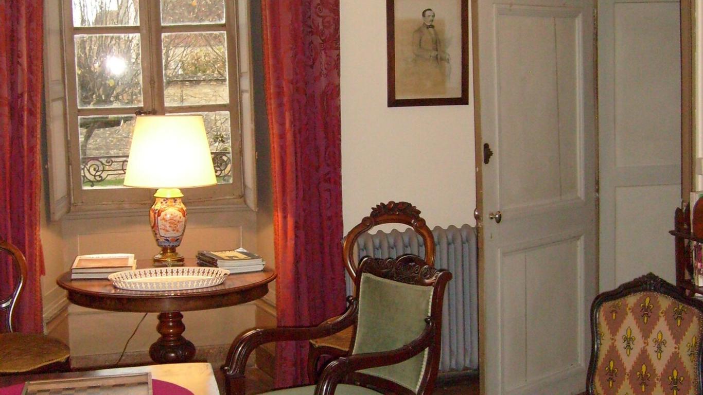 Château De Serrigny