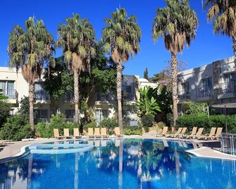 Mandarin Resort & Spa - Bodrum - Pool