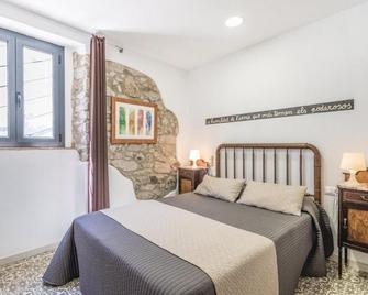 Can Salva Amb Jacuzzi Privat - Torroella de Fluvià - Habitación