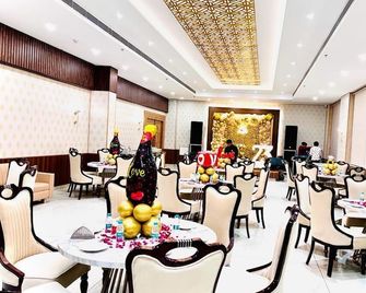 The Velvista Hotel - Muzaffarnagar - Banquet hall