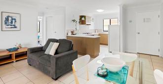 Arlia Sands Apartments - Hervey Bay - Comedor