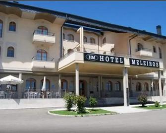 Hotel Meleiros - Puebla de Sanabria - Edifício