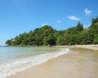 OYO 1037 Kamala Phuket Guesthouse - Kamala - Playa
