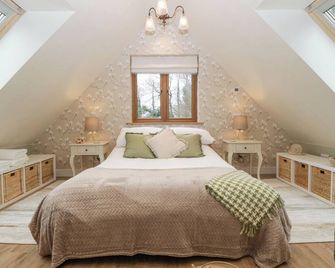 Pheasants Rise Apartment - Ross-on-Wye - Bedroom