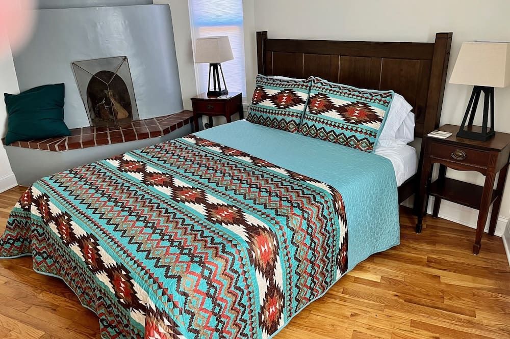 Three bedroom home near the University of New Mexico and heart of Albuquerque - אלבקורקי - חדר שינה