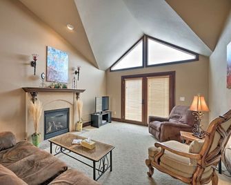 Cozy Fairway Retreat - Near Ski, Golf & Town - Red Lodge - Wohnzimmer