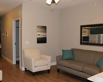 The Acorn Suites - Mebane - Living room