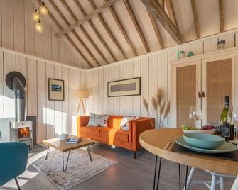 The Lavender Shack - Bungay - Living room
