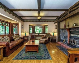 Ultimate Family Retreat In The Woods! - Mi Wuk Village - Sala de estar