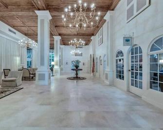 Coral Reef King Retro King Suite - near Beach - Palm Beach - Lobby