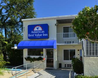 Americas Best Value Inn Bradenton Sarasota - Bradenton - Bygning