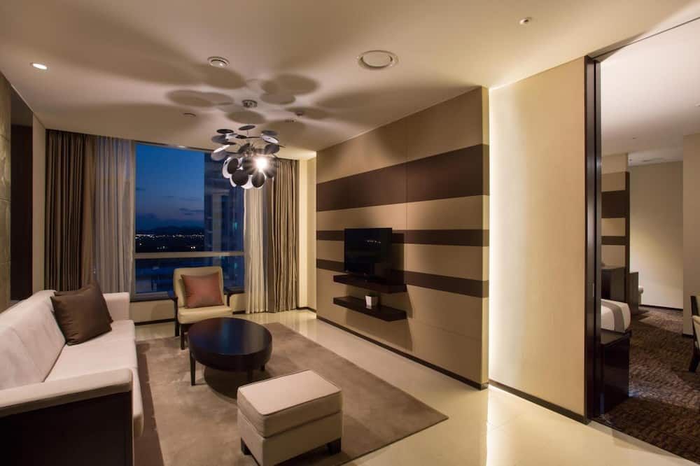 إيسكور هوتل