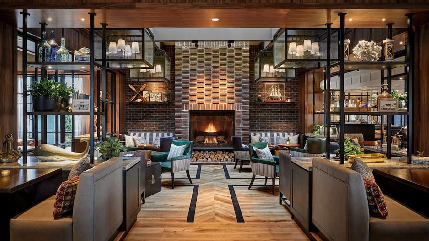 Lido House Autograph Collection