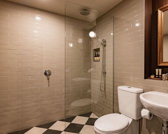 Hadley's Orient Hotel - Hobart - Bathroom
