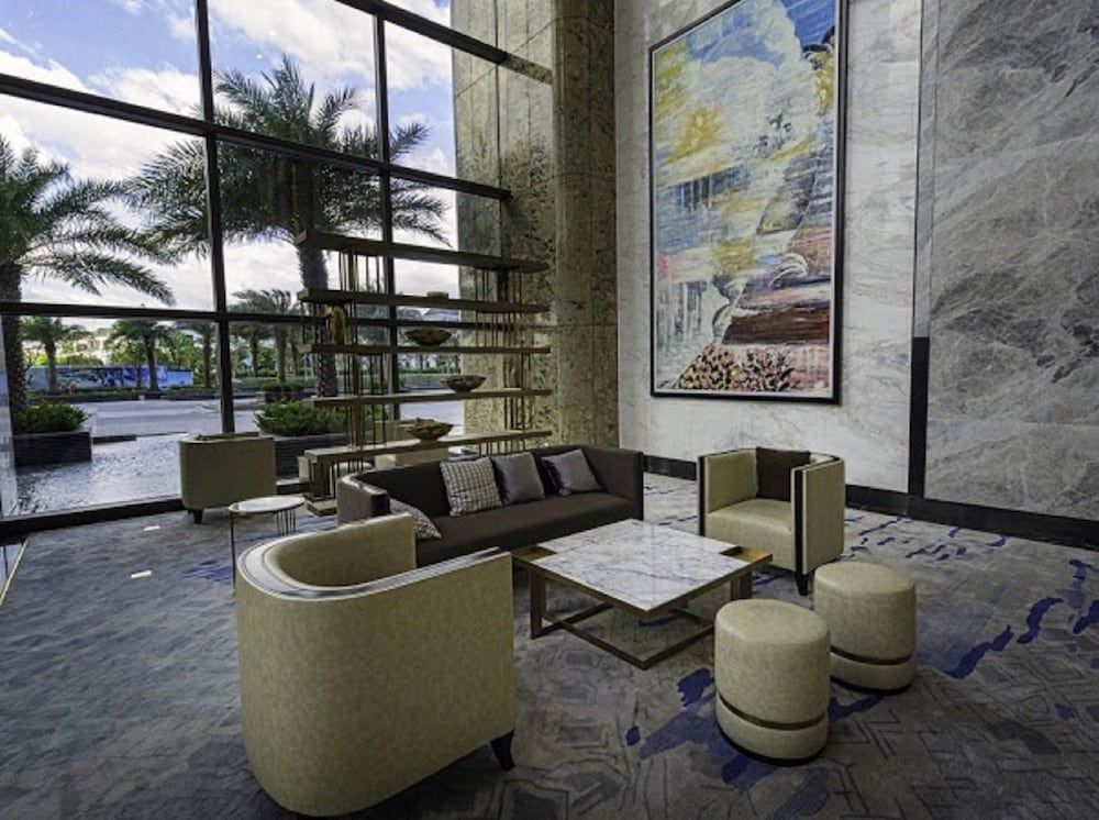 هوسون ديز آرتس لاندمارك 81 - هوتشي مين سيتي - ردهة