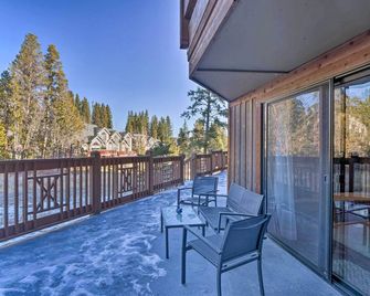 Ski-InandOut Access and Hot Tub! Breckenridge Condo - Breckenridge - Balcony