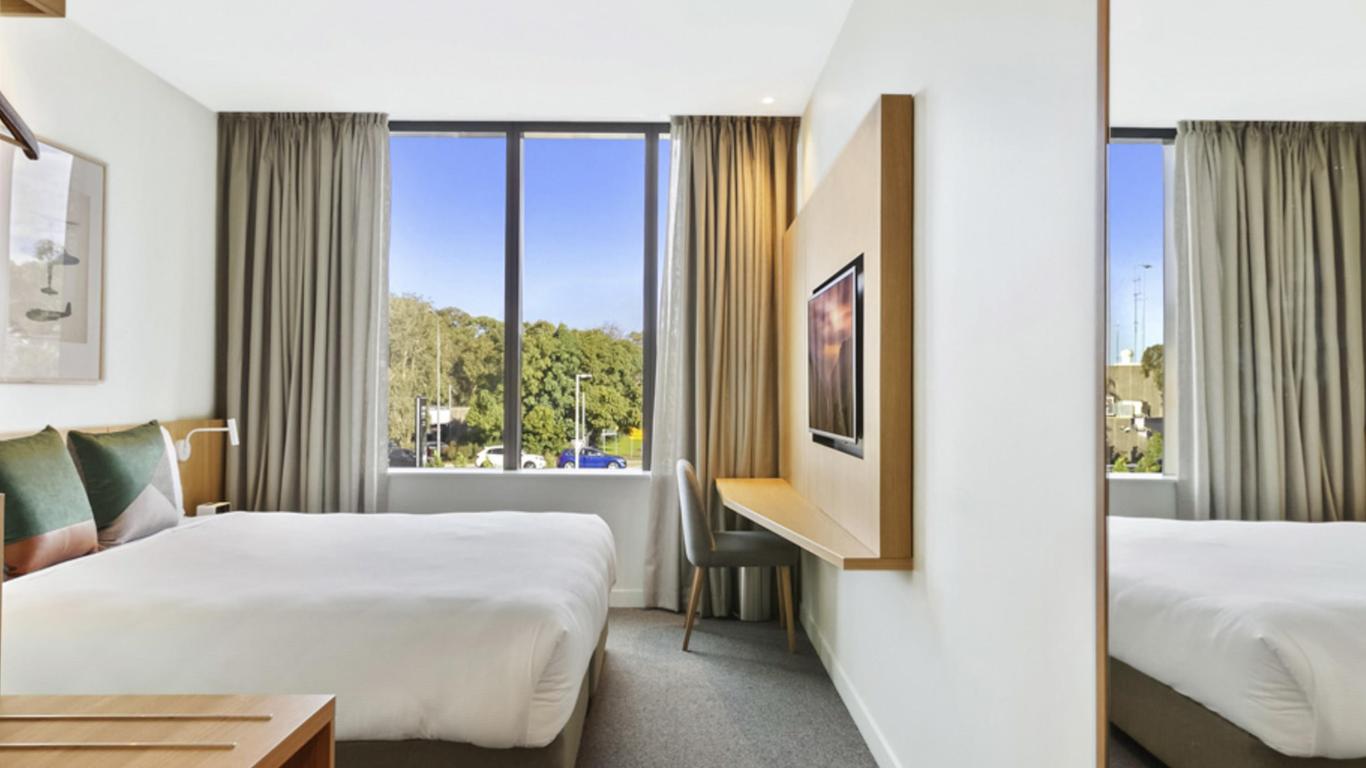 Mantra on Sydney Airport