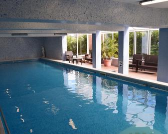 Balneo Hotel Gergana - Hissarya - Pool