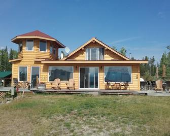 Eagle Bear Lodge - Kleena Kleene - Edificio