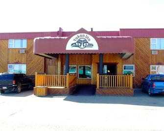 The Yukon Inn - Whitehorse - Building