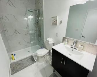 Comfortable European Style Home 4br 4ba In Miami By Asvr-13670 - Princeton - Bathroom