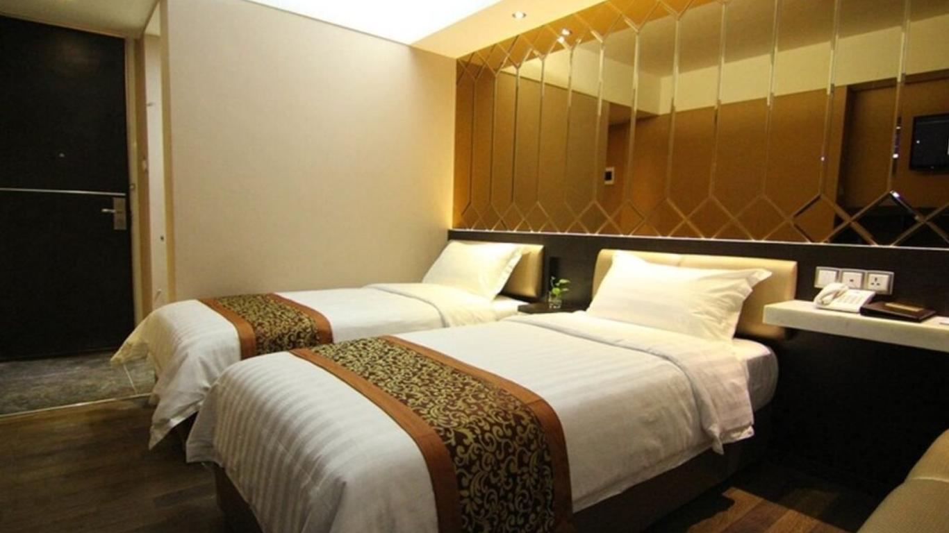 Favor Hotel Makassar City Center By Life