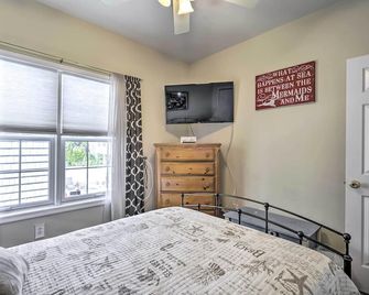 Breezy Wildwood Condo about 2 Blocks to Beach! - Wildwood - Habitación