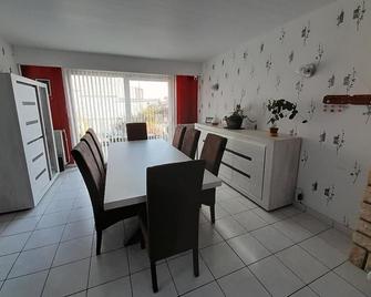 city break - Coudekerque-Branche - Salle à manger