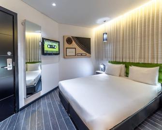 130 Rock Apartments - Tel Aviv - Yatak Odası