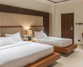 Anantharaa Hotel - Tiruvannāmalai - Спальня