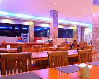 Grand Inn Hotel - Mataram - Restaurante