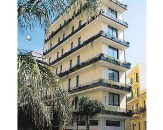 Hotel Colonna - Brindisi - Building