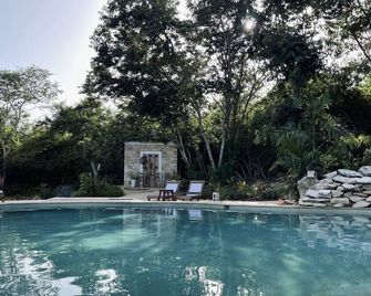 Hacienda Maria Elena Yucatán - Ticul - Pool
