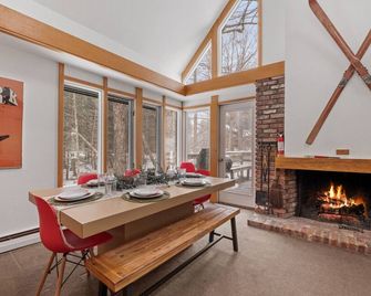 Classic Stratton Ski Chalet - Winhall