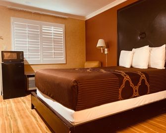 Knights Inn Buena Park/Anaheim - Buena Park - Soverom
