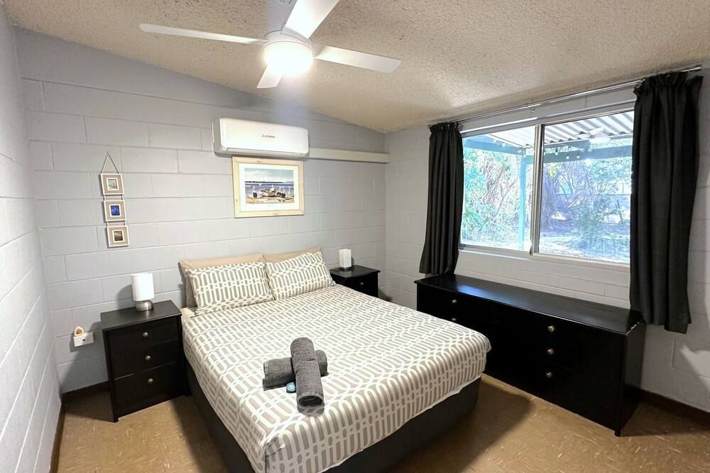 15 Grenadier Street - Exmouth - Schlafzimmer