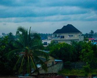 Le Petit Manoir - Cotonou