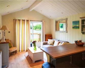 The Lodge By The Lake, Dunbar - Dunbar - Living room