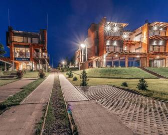 Marina Nawigator - Ґміна Міколайкі - Будівля