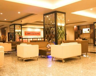 Grand Asia Hotel - Makassar - Lobby