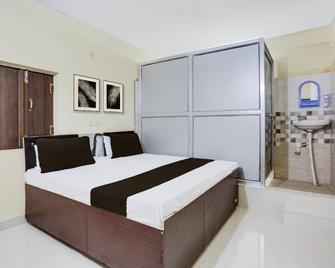 Hotel O Shri Durga Hotel - Kanpur - Habitación