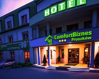 Comfortbiznes - Pruszków - Gebouw
