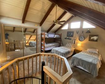 Sugar Mountain Chalet Near Everything! - Banner Elk - Chambre
