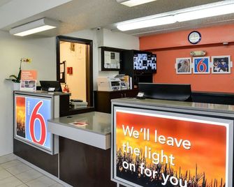 Motel 6 Toledo Oh - Toledo - Recepció