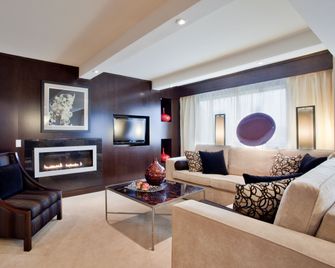 Holiday Inn Virginia Beach - Norfolk By IHG - Virginia Beach - Living room